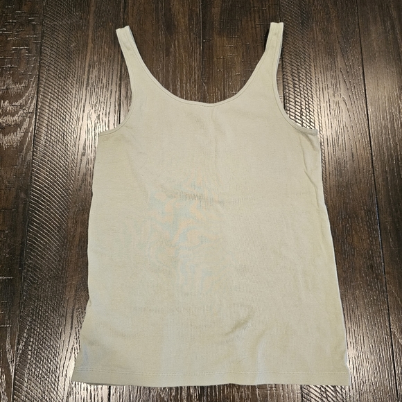 Gap Favorite Tank | Green Scoop Neck Tank Top | Women's Medium - Picture 2 of 3